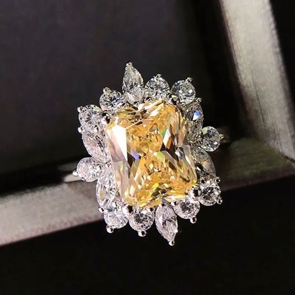 Simulated Citrine Ring Size 6.25 Silver Tone Costume Jewelry Faux Diamonds - Picture 6 of 15